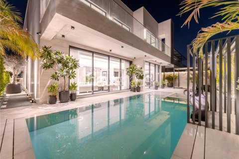 Villa à Al Furjan, Dubai, 5 chambres, 604 m², № 43360