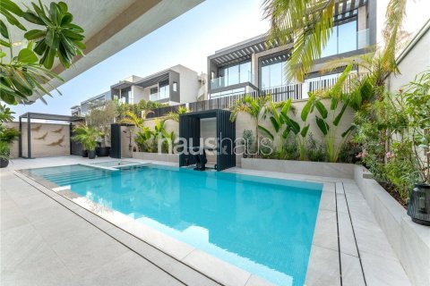 Villa in Al Furjan, Dubai 5 bedrooms, 604 sq.m. № 43360 - photo 2