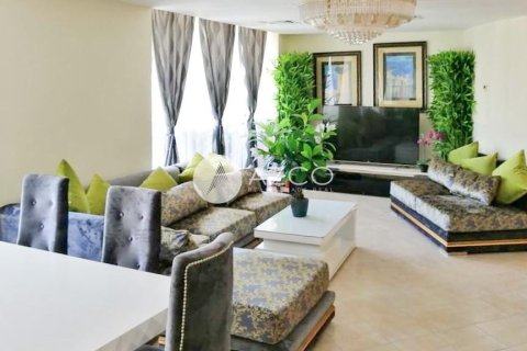 Квартира в Дубай Марине, Дубай, 3 спальни, 167.6м², № 38543
