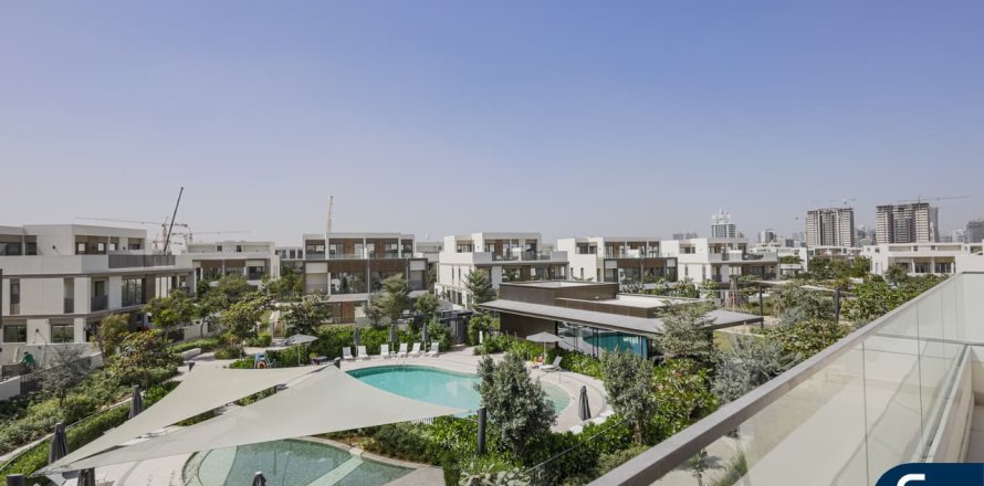 Вилла в Tilal Al Ghaf, Дубай, 4 спальни, 317м², № 98555