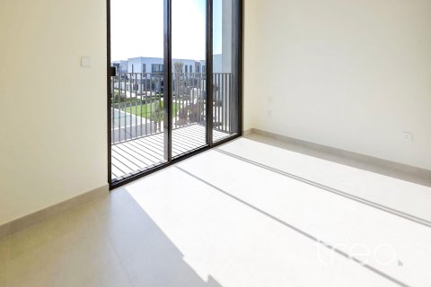 Townhouse in The Valley, Dubai 4 bedrooms, 210.43 sq.m. № 138116 - photo 15