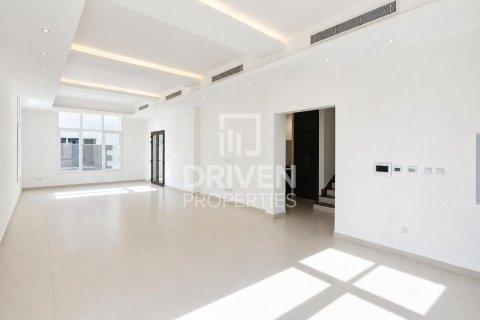 فيلا في Mirdif Villas, مردف, دبي 4 غرف نوم, 1532.99 م² رقم 140465 - صورة 2