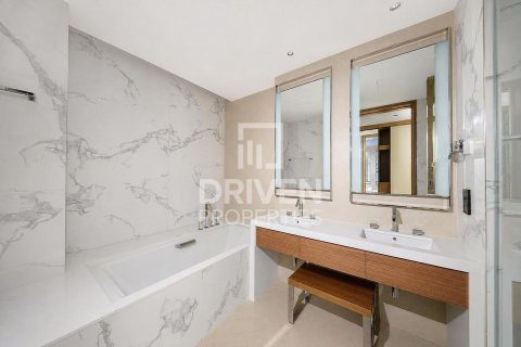 Apartment in The Address Residences Dubai Opera, Downtown Dubai (Downtown Burj Dubai), Dubai 3 bedrooms, 146.14 sq.m. № 142575 - photo 20