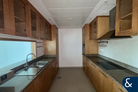 Appartement à AURORA TOWER à Dubai Marina, Dubai, 1 chambre, 89 m², № 91603 - photo 2