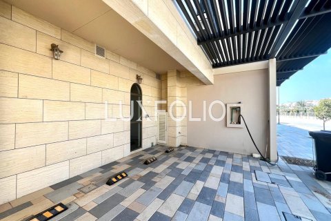 Купить таунхаус в Джумейра Гольф Эстейтс, Дубай: 3 спальни, 139м², № 45280 - фото 10