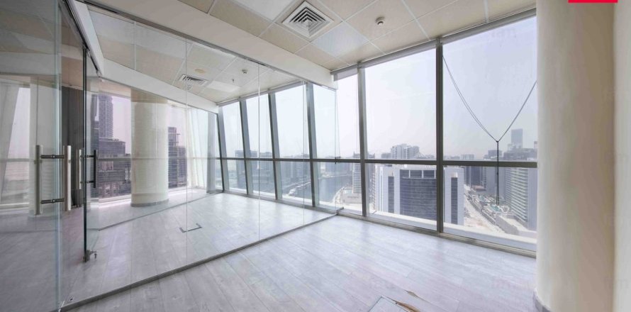 Офис в Бизнес-Бэе, Дубай, 53.4м², № 139086
