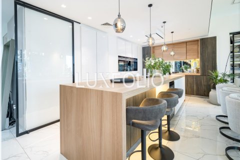Apartment in The Jewels, Dubai Marina, Dubai 2 bedrooms, 178 sq.m. № 45389 - photo 3