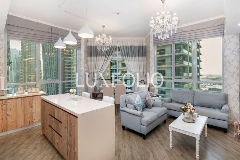 Купить квартиру в Дубай Марине, Дубай: 2 спальни, 111м², № 45387 - фото 2