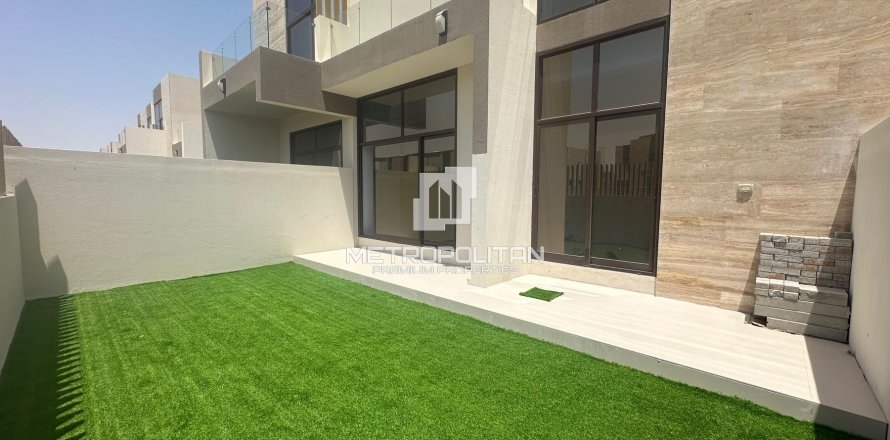 Townhouse in Mohammed Bin Rashid City, Dubai 4 bedrooms, 223 sq.m. № 73476