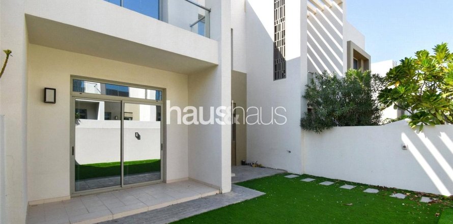 Вилла в Arabian Ranches 2, Дубай, 3 спальни, 204м², № 44813