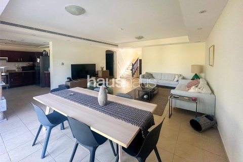 Adosado en Al Reem, Arabian Ranches, Dubai, 3 dormitorios, 236 m², № 44812 - foto 2