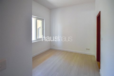 Снять в аренду виллу в Арабиан Ранчес, Дубай: 5 спален, 450м², № 44807 - фото 11