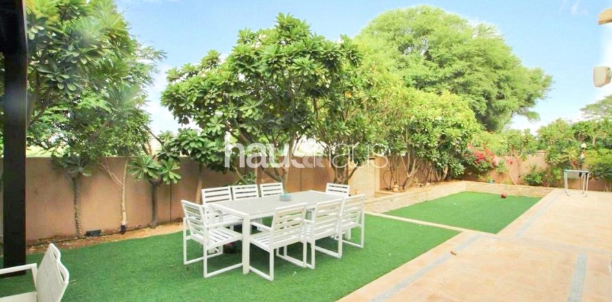Villa à Arabian Ranches, Dubai, 5 chambres, 456 m², № 44808