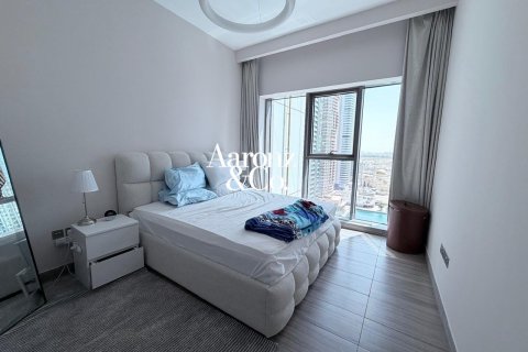 Apartment in Jumeirah Lake Towers, Dubai 1 bedroom, 73 sq.m. № 141856 - photo 2