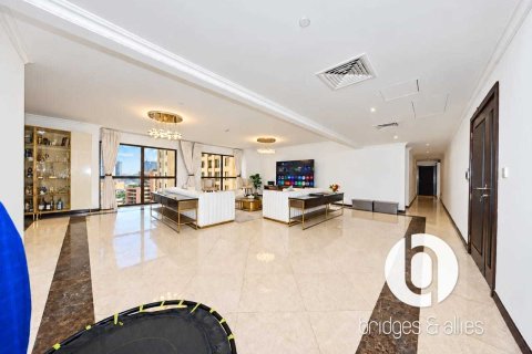 Apartamento en Jumeirah Beach Residence, Dubai, 3 dormitorios, 248 m², № 141864