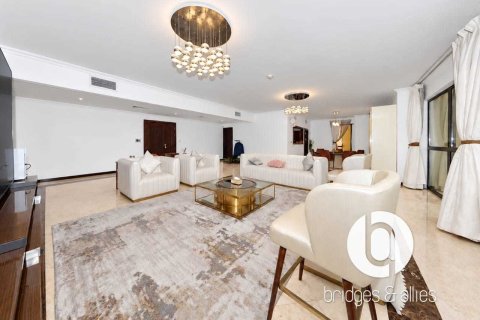 Appartement à Jumeirah Beach Residence, Dubai, 3 chambres, 248 m², № 141864 - photo 2