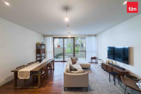 Appartement à City Walk, Dubai, 2 chambres, 185.2 m², № 11273