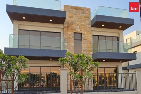 Villa in Dubai 7 bedrooms, 439.9 sq.m. № 118852