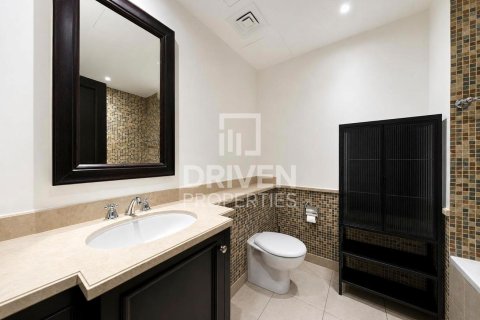 Appartement à Downtown Dubai (Downtown Burj Dubai), Dubai, 2 chambres, 125.7 m², № 130066 - photo 4
