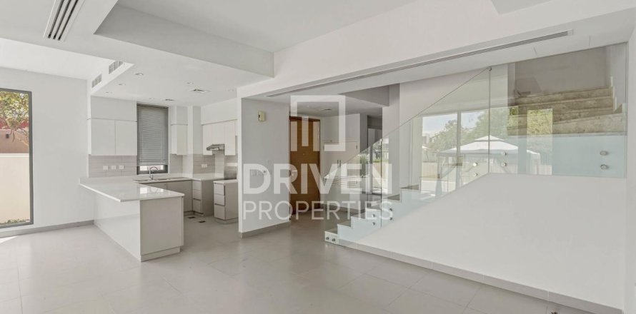 Villa en Maple at Dubai Hills Estate, Dubai Hills Estate, Dubai, 5 dormitorios, 285.4 m², № 140873