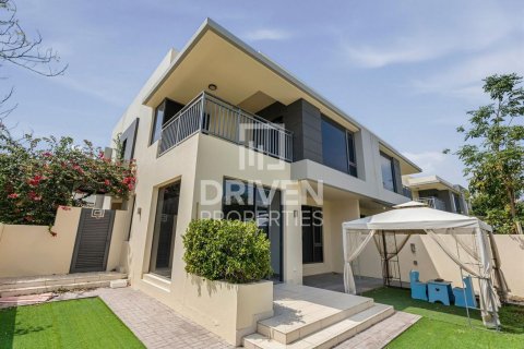 Villa en Maple at Dubai Hills Estate, Dubai Hills Estate, Dubai, 5 dormitorios, 285.4 m², № 140873 - foto 19