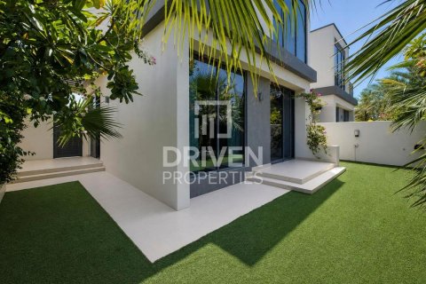 Villa en Maple at Dubai Hills Estate, Dubai Hills Estate, Dubai, 4 dormitorios, 269.6 m², № 140875 - foto 27