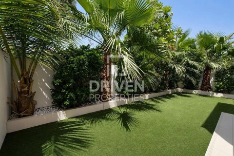 Villa en Maple at Dubai Hills Estate, Dubai Hills Estate, Dubai, 4 dormitorios, 269.6 m², № 140875 - foto 26