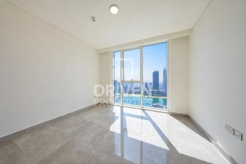 Снять в аренду пентхаус в EMAAR Beachfront, Dubai Harbour, Дубай: 4 спальни, 443.24м², № 138705 - фото 12