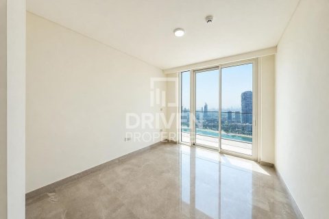 Снять в аренду пентхаус в EMAAR Beachfront, Dubai Harbour, Дубай: 4 спальни, 443.24м², № 138705 - фото 17