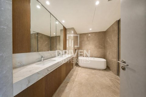 Снять в аренду пентхаус в EMAAR Beachfront, Dubai Harbour, Дубай: 4 спальни, 443.24м², № 138705 - фото 24
