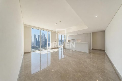 Снять в аренду пентхаус в EMAAR Beachfront, Dubai Harbour, Дубай: 4 спальни, 443.24м², № 138705 - фото 5