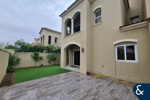 Купить таунхаус в Dubai Land, Дубай: 3 спальни, 211м², № 91312 - фото 2