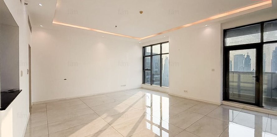 Квартира в Дубае, 3 спальни, 199.6м², № 133148