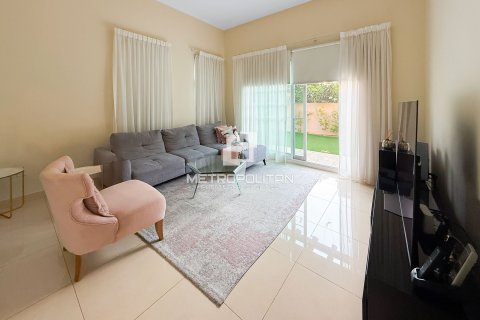 Villa in Mudon, Dubai 3 bedrooms, 396 sq.m. № 73922 - photo 8