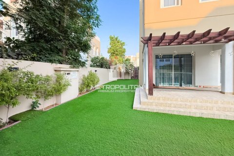 Villa in Mudon, Dubai 3 bedrooms, 396 sq.m. № 73922 - photo 11