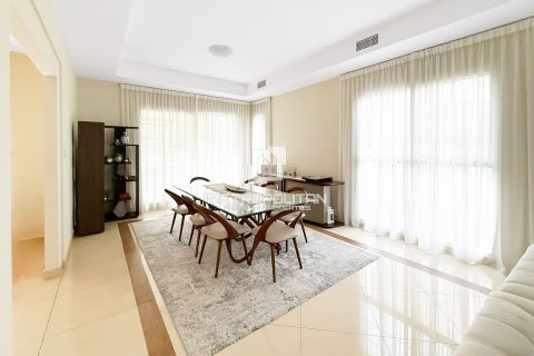 Villa in Mudon, Dubai 3 bedrooms, 396 sq.m. № 73922 - photo 3