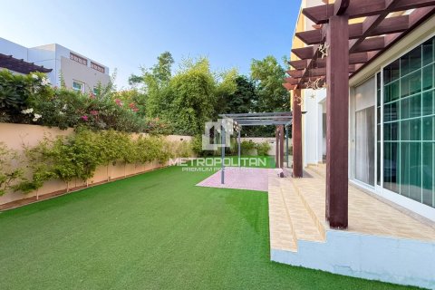 Villa in Mudon, Dubai 3 bedrooms, 396 sq.m. № 73922 - photo 10
