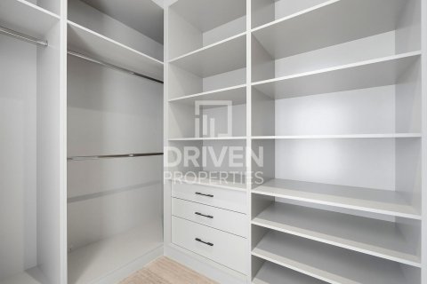 Adosado en Al Barari, Dubai, 4 dormitorios, 180.23 m², № 140205 - foto 12