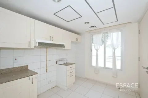 Villa à Springs 15, The Springs, Dubai, 2 chambres, 167 m², № 122450 - photo 6