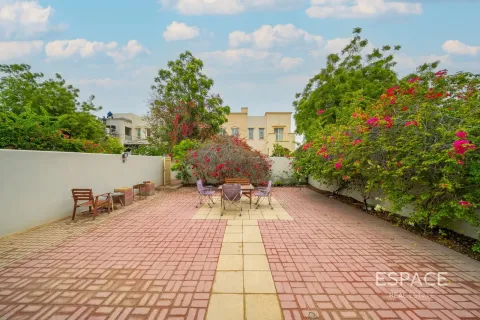 Villa à Springs 15, The Springs, Dubai, 2 chambres, 167 m², № 122450 - photo 8