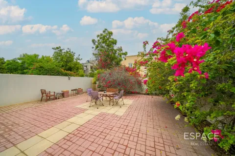 Villa à Springs 15, The Springs, Dubai, 2 chambres, 167 m², № 122450 - photo 14