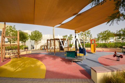 Apartamento en Dubai South (Dubai World Central), Dubai, 2 dormitorios, 151.14 m², № 52776 - foto 2