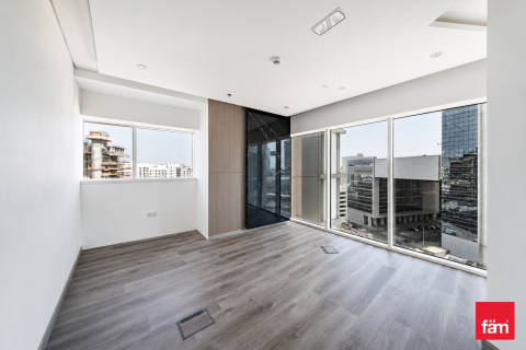 Oficina en Sheikh Zayed Road, Dubai, 217.6 m², № 109143 - foto 2