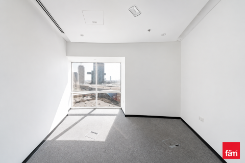 Oficina en Sheikh Zayed Road, Dubai, 217.6 m², № 109143 - foto 5