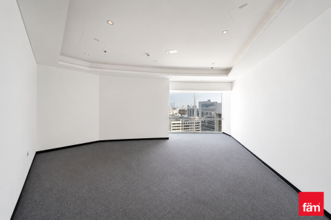 Oficina en Sheikh Zayed Road, Dubai, 217.6 m², № 109143 - foto 4