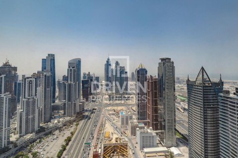 Снять в аренду квартиру в Paramount Tower Hotel & Residences, Бизнес-Бэй, Дубай: 2 спальни, 119.84м², № 129274 - фото 11
