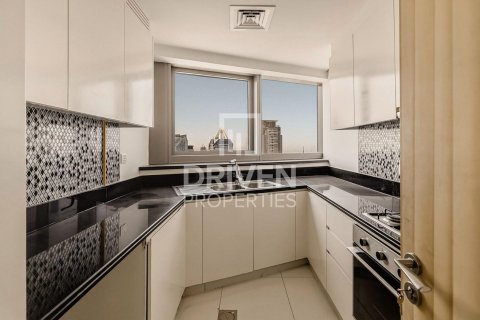 Снять в аренду квартиру в Paramount Tower Hotel & Residences, Бизнес-Бэй, Дубай: 2 спальни, 119.84м², № 129274 - фото 7