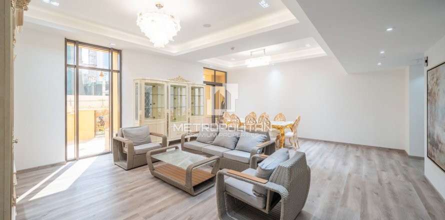 Apartment in Sadaf, Jumeirah Beach Residence, Dubai 3 bedrooms, 350 sq.m. № 73805