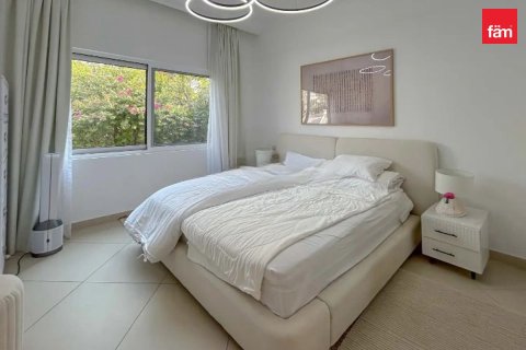 Villa en Dubai, 4 dormitorios, 640 m², № 141741 - foto 10