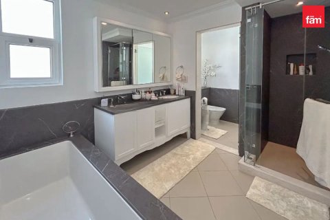 Villa en Dubai, 4 dormitorios, 640 m², № 141741 - foto 6